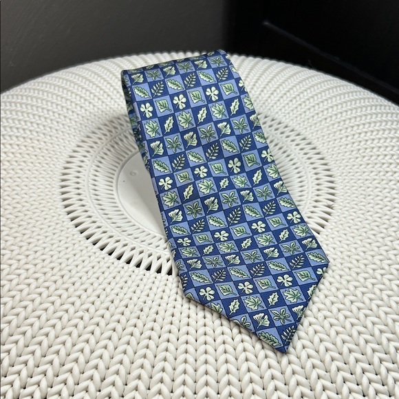 Hermes 7724 OA Leaf Print Silk Tie - Picture 1 of 9